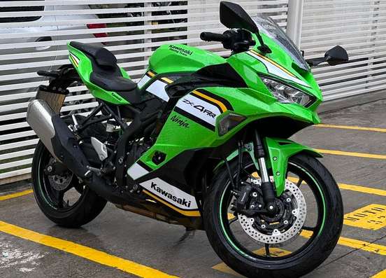 KAWASAKI-NINJA ZX-4RR-2025