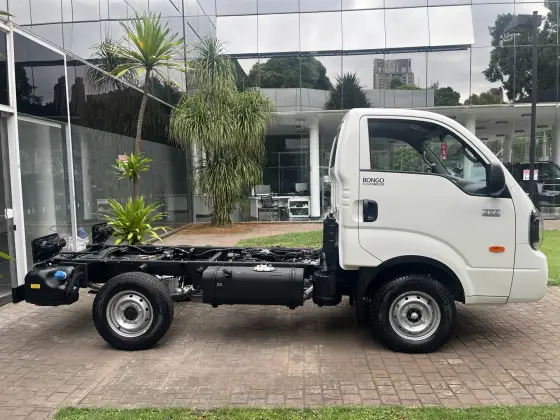 KIA BONGO 2.5 TD DIESEL STD CS 4x4 MANUAL