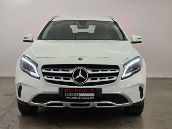 MERCEDES-BENZ GLA 200 1.6 CGI FLEX ADVANCE 7G-DCT