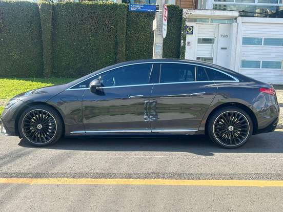 MERCEDES-BENZ-EQE 300-2023