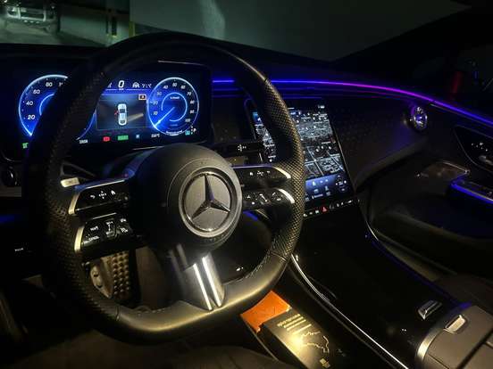 MERCEDES-BENZ-EQE 300-2023