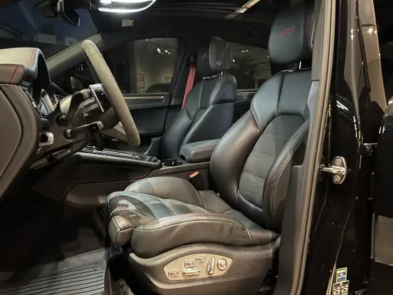 PORSCHE-MACAN-2024
