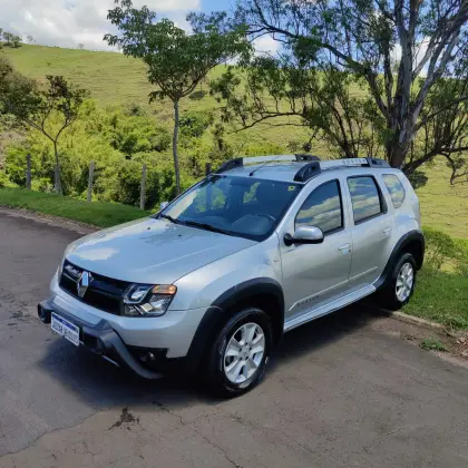 RENAULT DUSTER 2.0 DYNAMIQUE 4X2 16V FLEX 4P AUTOMÁTICO
