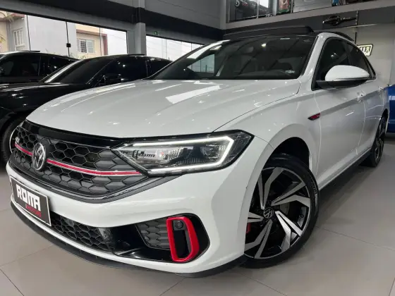 VOLKSWAGEN JETTA 2.0 350 TSI GASOLINA GLI DSG