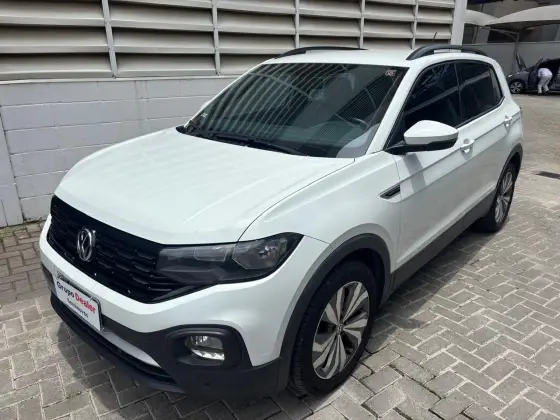 VOLKSWAGEN T-CROSS 1.0 200 TSI TOTAL FLEX COMFORTLINE AUTOMÁTICO