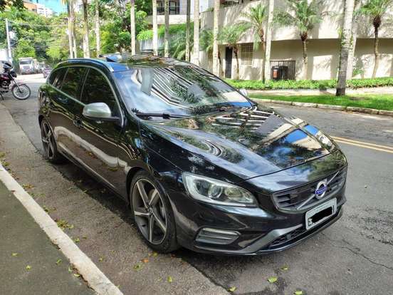 VOLVO-V60-3.0 T6 R DESIGN 24V TURBO GASOLINA 4P AUTOMÁTICO VOLVO-V60-2013