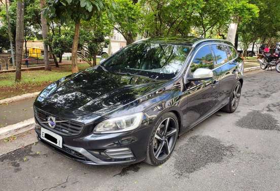 VOLVO-V60-3.0 T6 R DESIGN 24V TURBO GASOLINA 4P AUTOMÁTICO VOLVO-V60-2013