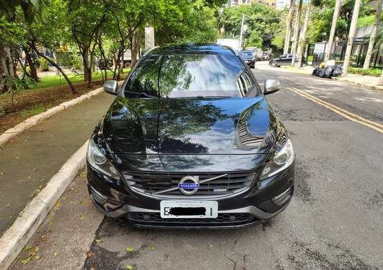 VOLVO-V60-2013