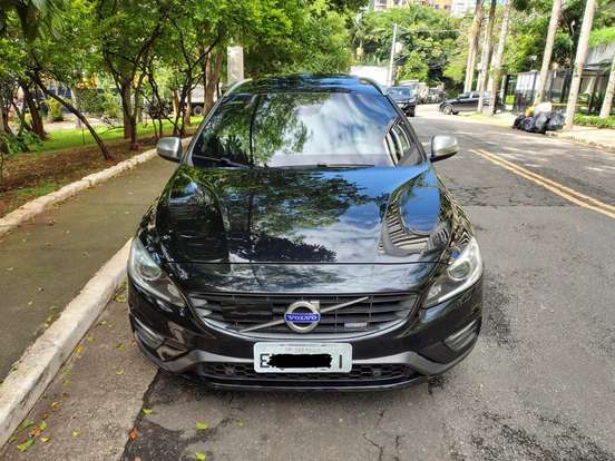 VOLVO-V60-3.0 T6 R DESIGN 24V TURBO GASOLINA 4P AUTOMÁTICO VOLVO-V60-2013