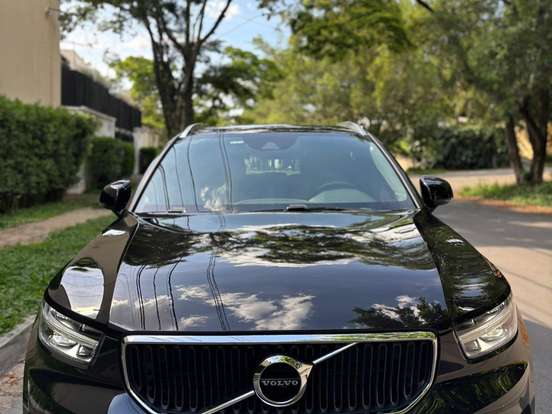 VOLVO-XC40-2.0 T5 GASOLINA MOMENTUM AWD GEARTRONIC VOLVO-XC40-2019