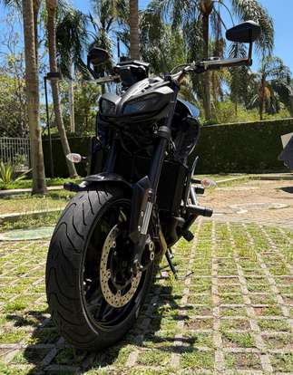 YAMAHA-MT-09-2022