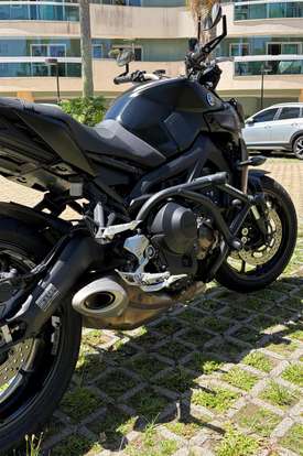 YAMAHA-MT-09-2022