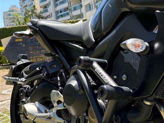 YAMAHA-MT-09 YAMAHA-MT-09-2022