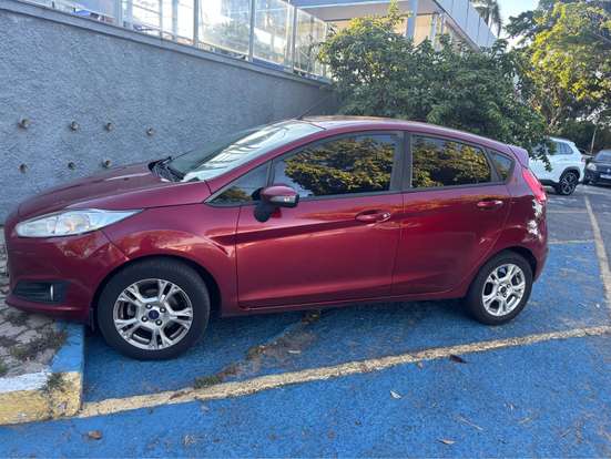 FORD-FIESTA-2014