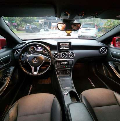 MERCEDES-BENZ-A 200-2015