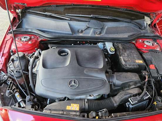 MERCEDES-BENZ-A 200-1.6 TURBO 16V FLEX 4P AUTOMÁTICO MERCEDES-BENZ-A 200-2015