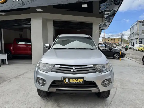 MITSUBISHI L200 TRITON 3.2 HPE 4X4 CD 16V TURBO INTERCOOLER DIESEL 4P AUTOMÁTICO