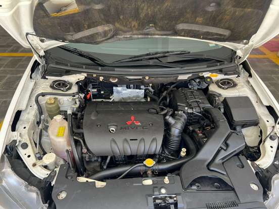 MITSUBISHI-LANCER-2012