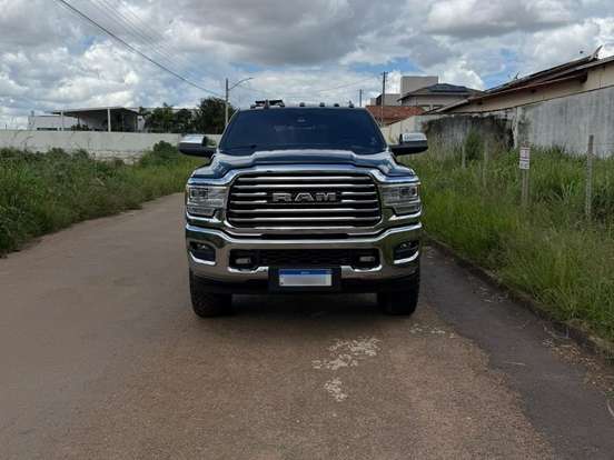 RAM-3500-6.7 I6 TURBO DIESEL LIMITED LONGHORN CD 4X4 AUTOMÁTICO RAM-3500-2022