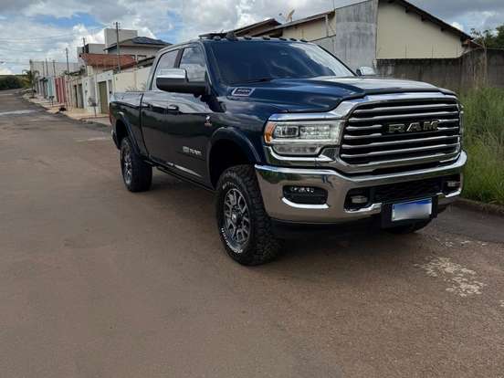 RAM-3500-6.7 I6 TURBO DIESEL LIMITED LONGHORN CD 4X4 AUTOMÁTICO RAM-3500-2022