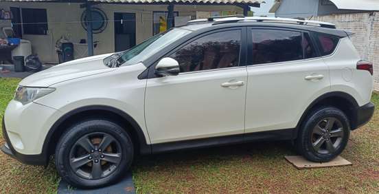 TOYOTA-RAV4-2014
