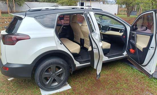 TOYOTA-RAV4-2014