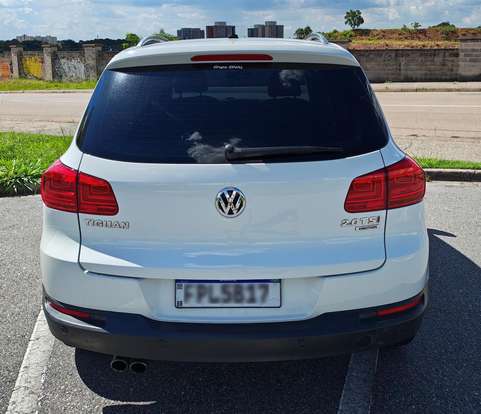 VOLKSWAGEN-TIGUAN-2.0 TSI 16V TURBO GASOLINA 4P TIPTRONIC VOLKSWAGEN-TIGUAN-2015