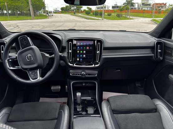 VOLVO-XC40-P8 RECHARGE ELECTRIC BEV PURE AWD VOLVO-XC40-2021