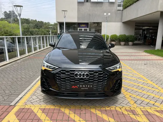 AUDI Q3 2.0 40 TFSI GASOLINA SPORTBACK PERFORMANCE BLACK QUATTRO TIPTRONIC