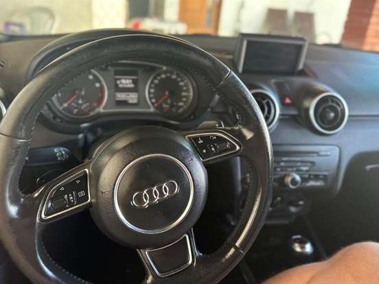 AUDI-A1-1.4 TFSI ATTRACTION 16V 122CV GASOLINA 2P AUTOMÁTICO AUDI-A1-2011
