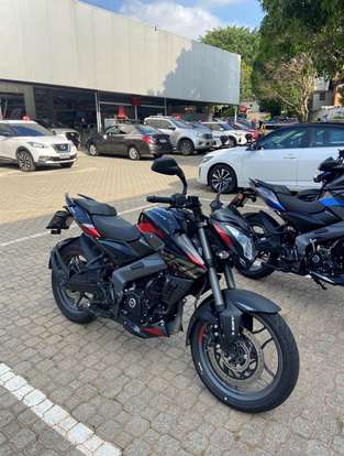 BAJAJ-DOMINAR 200-2025
