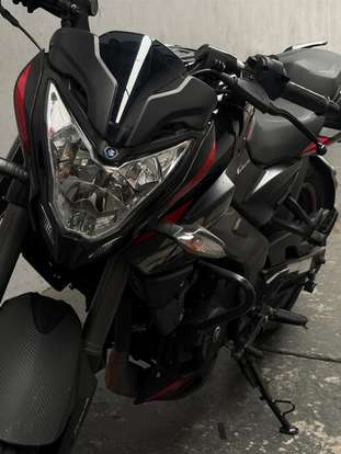 BAJAJ-DOMINAR 200-2025