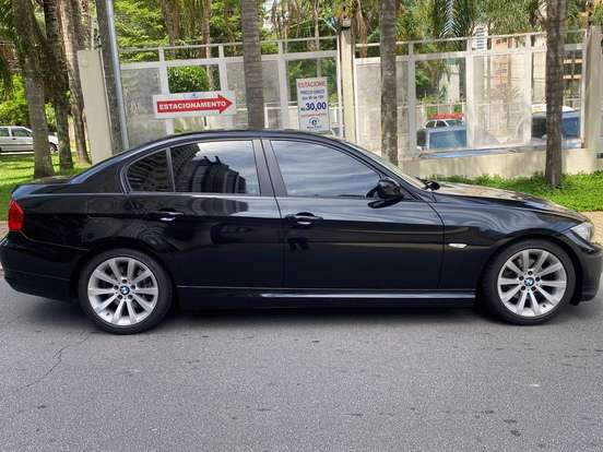 BMW-320i-2.0 16V GASOLINA 4P AUTOMÁTICO BMW-320i-2011