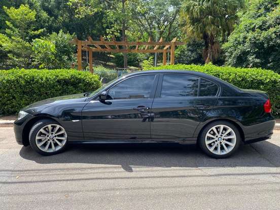 BMW-320i-2.0 16V GASOLINA 4P AUTOMÁTICO BMW-320i-2011