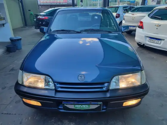 CHEVROLET MONZA 2.0 MPFI CLASSIC SE 8V GASOLINA 4P MANUAL