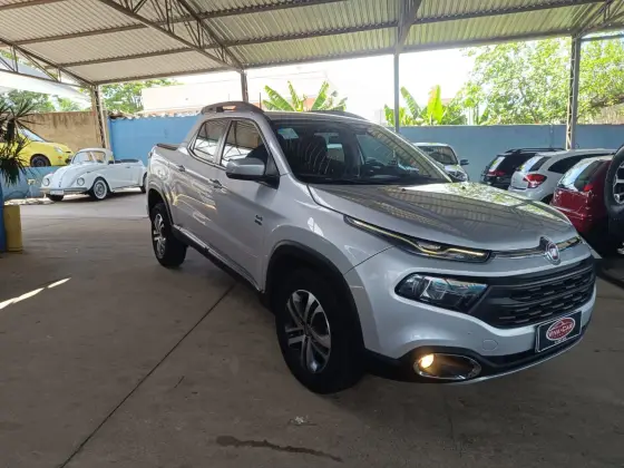 FIAT TORO 2.0 16V TURBO DIESEL FREEDOM 4WD AT9