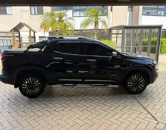 FIAT TORO 2.0 16V TURBO DIESEL RANCH 4WD AT9 FIAT TORO 2.0 16V TURBO DIESEL RANCH 4WD AT9