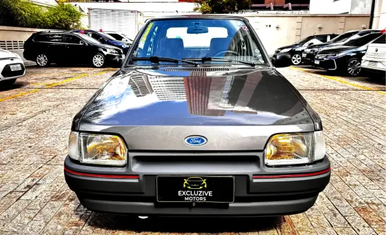 FORD ESCORT 1.8 GUARUJÁ 8V GASOLINA 4P MANUAL