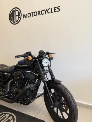 HARLEY-DAVIDSON SPORTSTER IRON 883 HARLEY-DAVIDSON SPORTSTER IRON 883