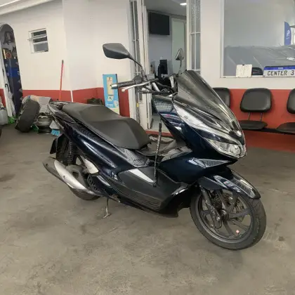 HONDA PCX DLX HONDA PCX DLX