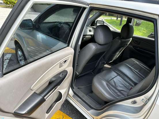 HYUNDAI-TUCSON-2012