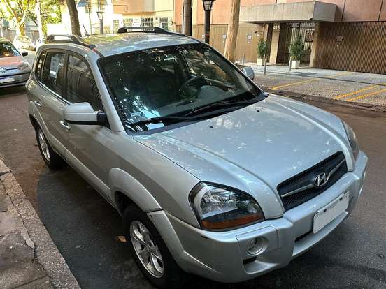 HYUNDAI-TUCSON-2.0 MPFI GLS 16V 143CV 2WD GASOLINA 4P AUTOMÁTICO HYUNDAI-TUCSON-2012