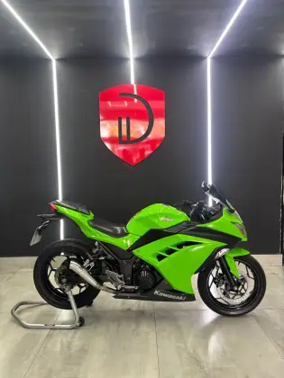 KAWASAKI NINJA 300 