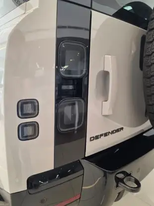 LAND ROVER-DEFENDER-2025