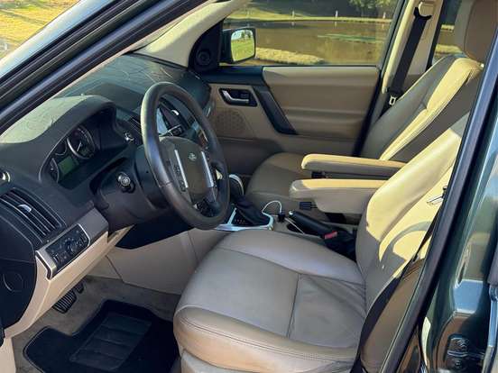 LAND ROVER-FREELANDER-3.2 SE 6 CILINDROS 24V GASOLINA 4P AUTOMÁTICO LAND ROVER-FREELANDER-2008