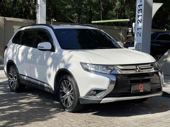 MITSUBISHI-OUTLANDER-2.0 16V GASOLINA 4P AUTOMÁTICO MITSUBISHI-OUTLANDER-2015