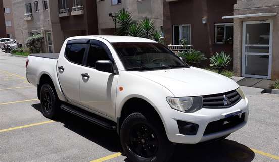 MITSUBISHI-L200 TRITON-2012