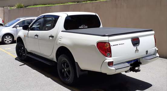 MITSUBISHI-L200 TRITON-2012