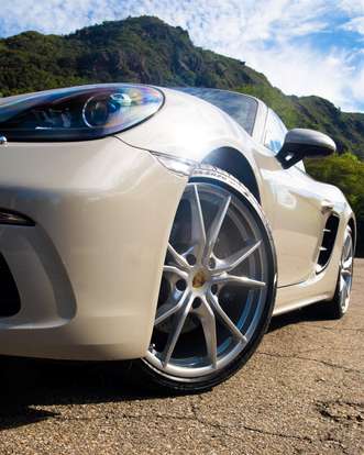 PORSCHE-718-2024