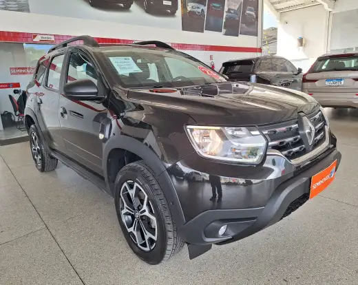 RENAULT-DUSTER-2022